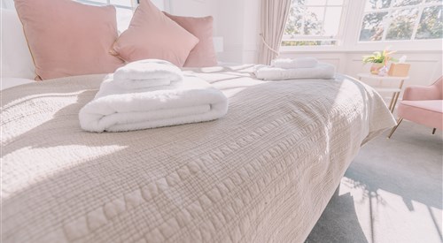 Old Bank Rooms, Bourton-on-the-Water 2