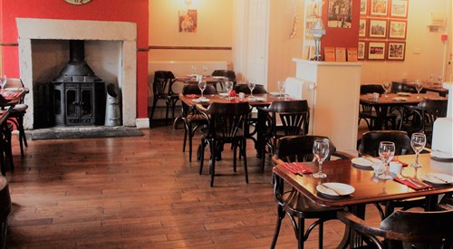 Forresters Bar & Restaurant with Rooms, Teesdale 3