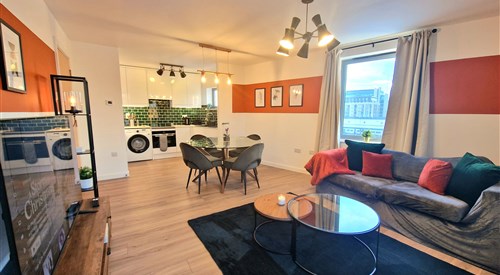 Luxury Station Apartment by Paymán Club