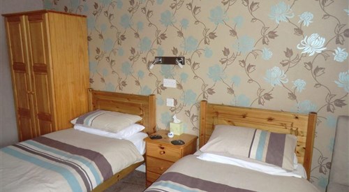 Heidl Guest House, Perth, Scotland 3