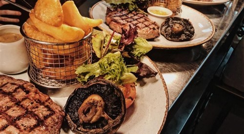 The Nags Head Inn, Montgomery 1