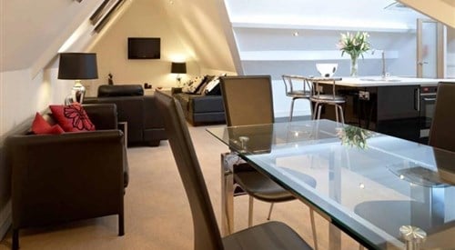 Lincoln House Hotel, Cardiff 4