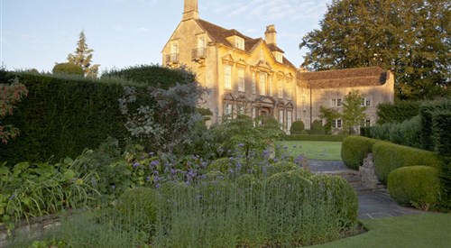 The Courts Garden, Bradford on Avon 1