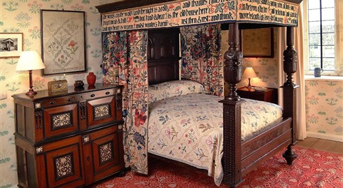Kelmscott Manor, Lechlade 2