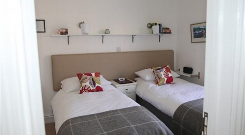 Cnapan, Newport (Pembrokeshire) 3
