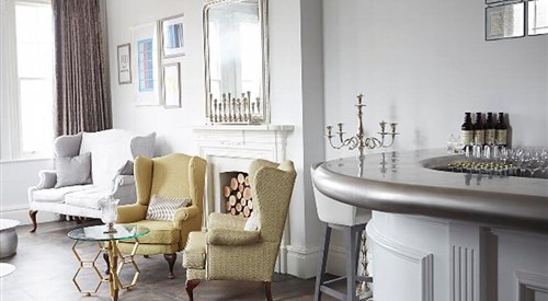 The Ballroom at Amalfi White, Melbourne 3