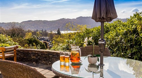 Hillthwaite Poet's Bar & Restaurant, Windermere 2