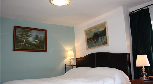 Manor Farm Bed & Breakfast, Castle Combe