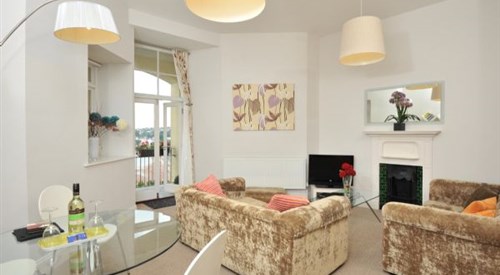 Apartment No 14 Astor House, Torquay 2