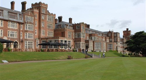De Vere Selsdon Estate, South Croydon 1