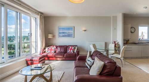 Apartment No 17 Astor House, Torquay 2
