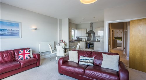 Apartment No 17 Astor House, Torquay 3