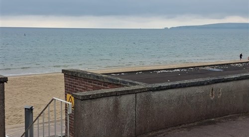 Beach Hut 54, Shore Road, Sandbanks, Poole 2
