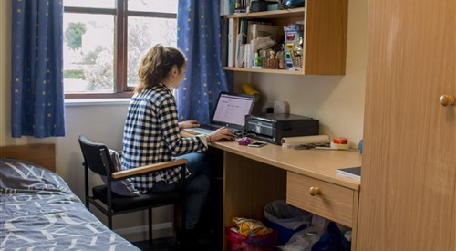 Seething Wells Hall, Kingston, London 3