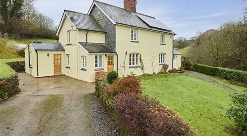 1 Lower Spire, Withypool