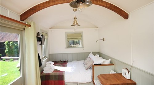 Shepherd Hut, Petworth 1