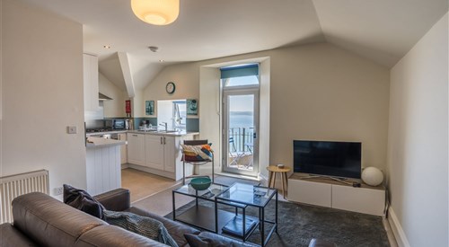 Apartment No 2 Astor House, Torquay 2