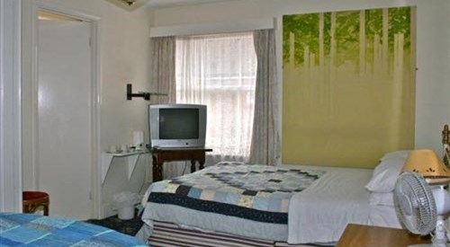 The Bent Arms, Lindfield 3