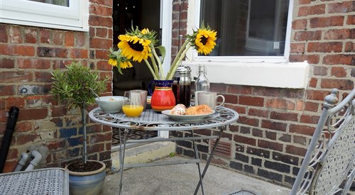 Heatopia Apartment, Gateshead 3