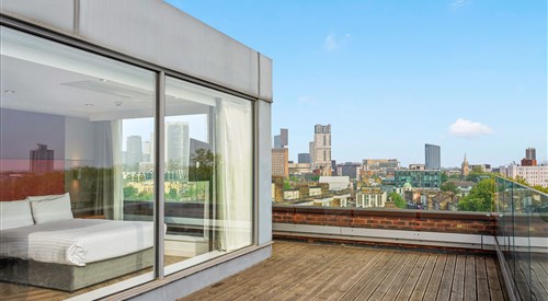 Roomzzz London Stratford 1