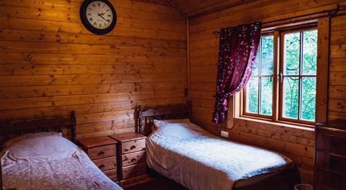 The George Cabin - with Hot tub, Newtown 3