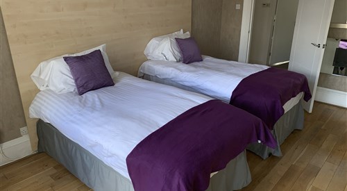 Village Tavern Apartment, Wishaw