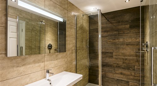 The Lodge Rooms @ Carus Green, Kendal 3