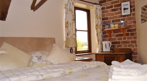 Shepherds Lodge, Upton upon Severn 3