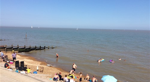 Beach hut 742, Felixstowe Beach 4