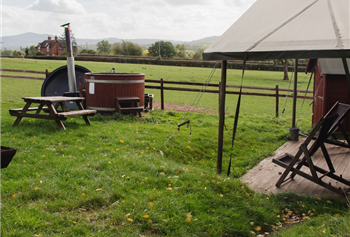 Feather Down Hollings Hill Farm photo 2
