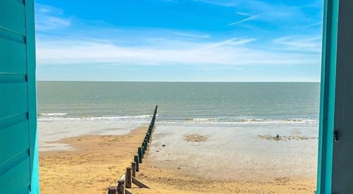 493  summer sun and 494 sea breeze, Eastcliff Promenade Walton, Walton on the Naze 4