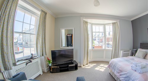 Olivers Guest House, Weymouth 1