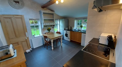 Saughall Mill Farm Cottage, Saughall 2