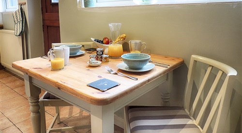 The Lansdowne Cottage, Bourton on the Water 2