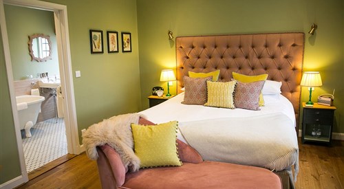 Bed & Breakfast at Leeds Castle, Maidstone 2