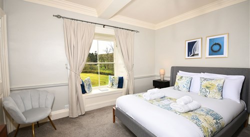 Lovelady Shield Hotel 1