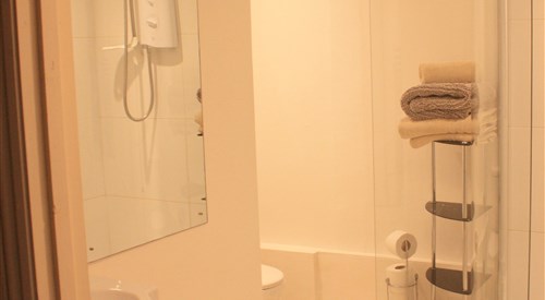 Manor Farm Bed & Breakfast, Castle Combe 4