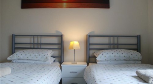 London Heathrow Guesthouse, Staines 3