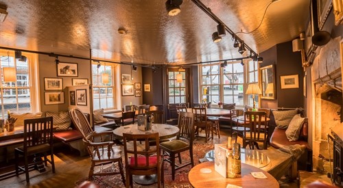 The White Hart, Overton 4