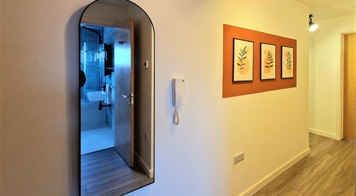 Luxury Station Apartment by Paymán Club 4