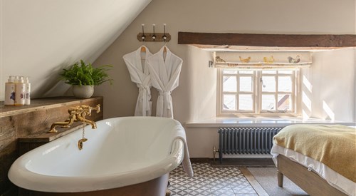 Tudor Farmhouse Hotel, Clearwell 1