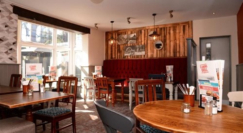 Southern Cross, Watford 2