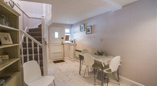 Apartment 7 Trinity Mews, Torquay 2