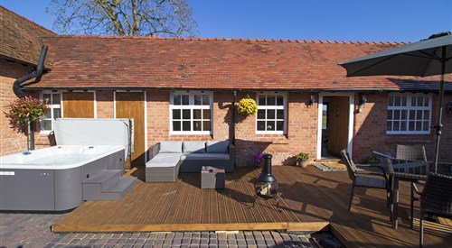 West Mead Cottage, Wirral 1