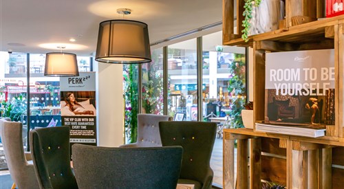 Roomzzz Manchester Victoria 4