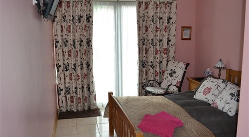 Woodview Bed & Breakfast, Kelvedon 4