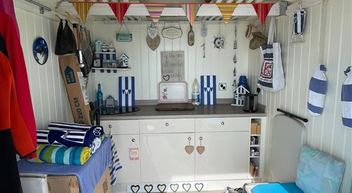 Barton-on-Sea Beach Hut No. A8 1