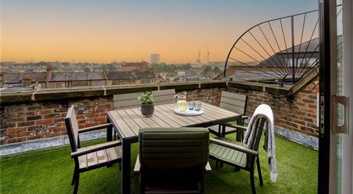 Monarch House - Serviced Apartments, London 1