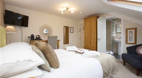 Rosslyn House, Whitby 2