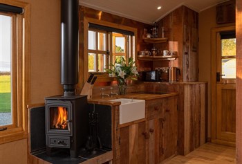 Ashwood Shepherd Hut photo 5